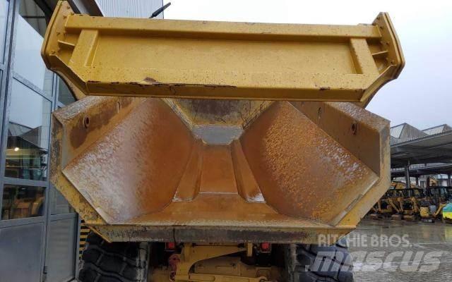 CAT 730-04A Dumpers articolati