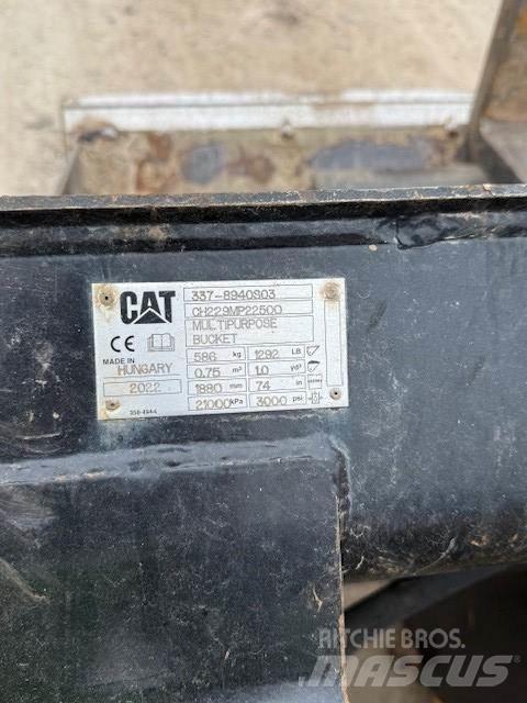 CAT 906 Pale gommate