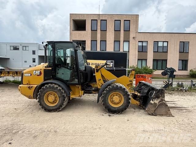 CAT 906 Pale gommate