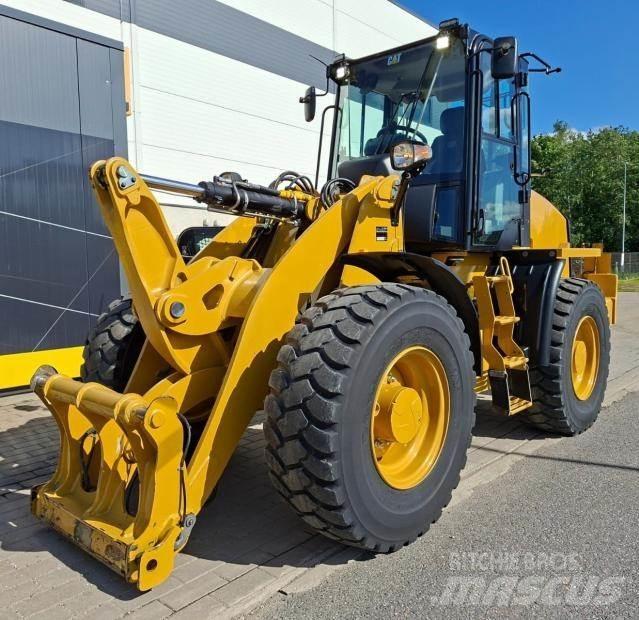CAT 914M Pale gommate