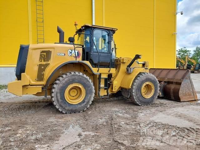 CAT 950M Pale gommate