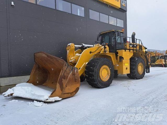 CAT 988K Pale gommate