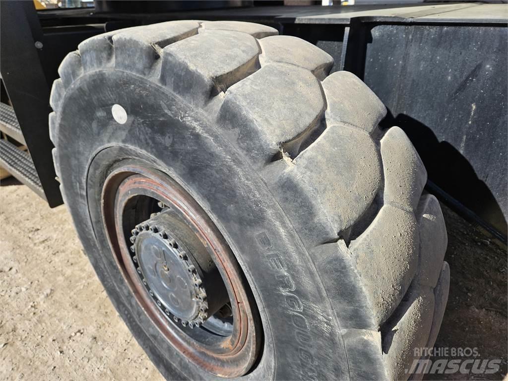 CAT M325D LMH Escavatori speciali