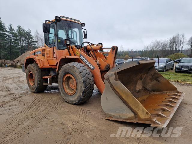 Doosan DL200 Pale gommate