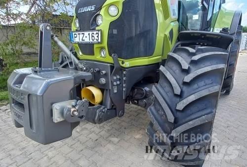 CLAAS Axion 830 Trattori