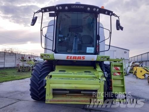 CLAAS Lexion 670 Mietitrebbiatrici