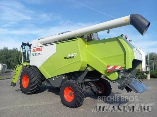 CLAAS Tucano 440 Mietitrebbiatrici