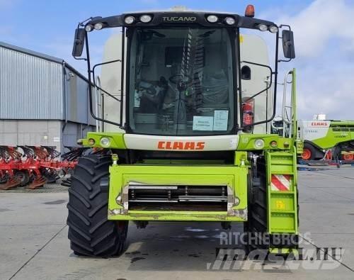 CLAAS Tucano 440 Mietitrebbiatrici