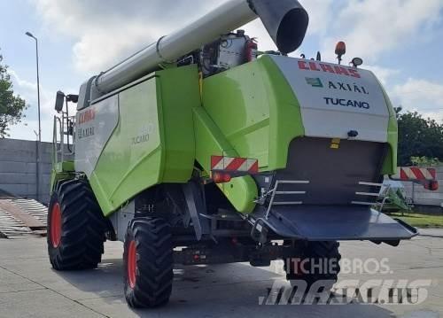 CLAAS Tucano 440 Mietitrebbiatrici