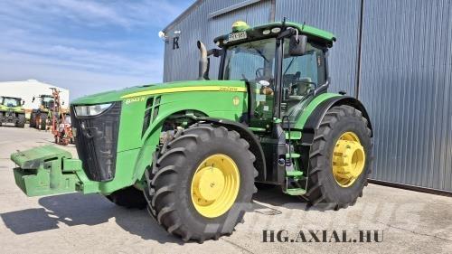John Deere 8345R Trattori