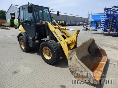 Komatsu 65 Pale gommate