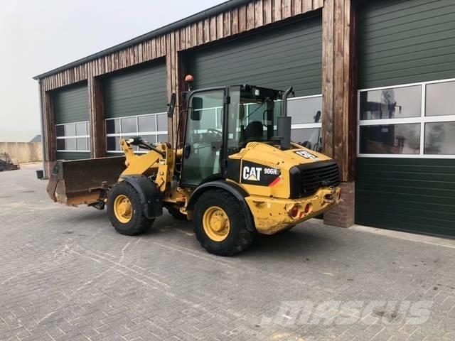 CAT 906 H 2 Pale gommate