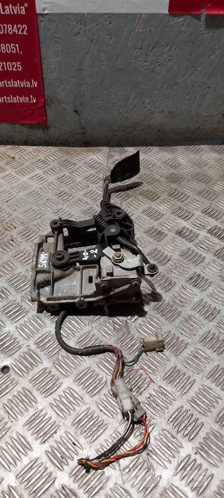 Scania P 94   1364173 Cabine e interni