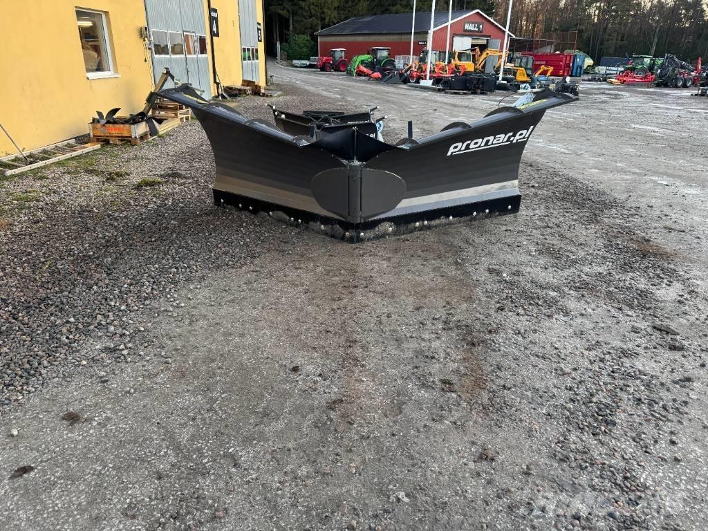 Pronar PUV 4000 M HD Lame spazzaneve e aratri
