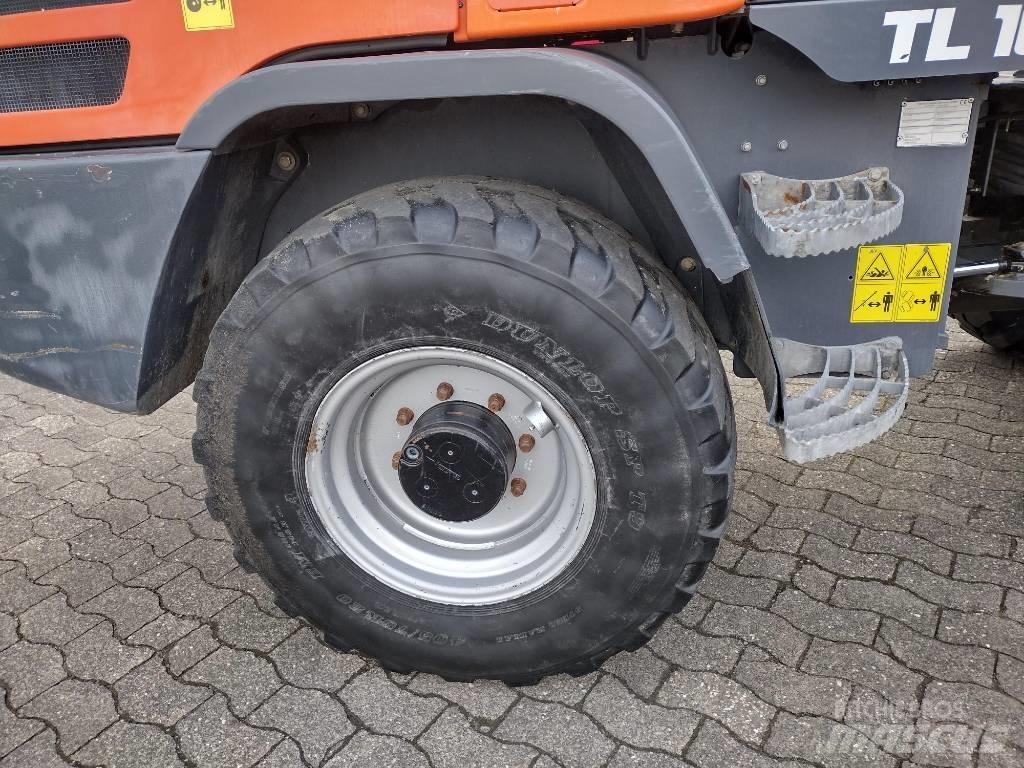 Terex Schaeff TL100 Pale gommate