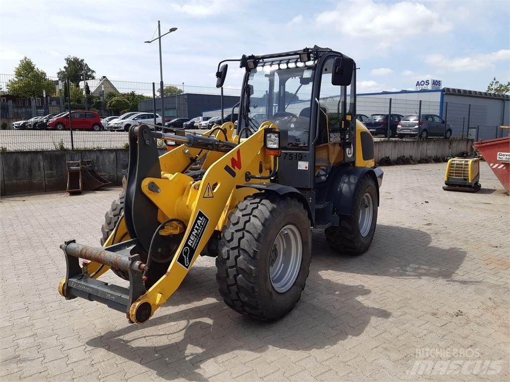 Wacker Neuson WL44 Pale gommate