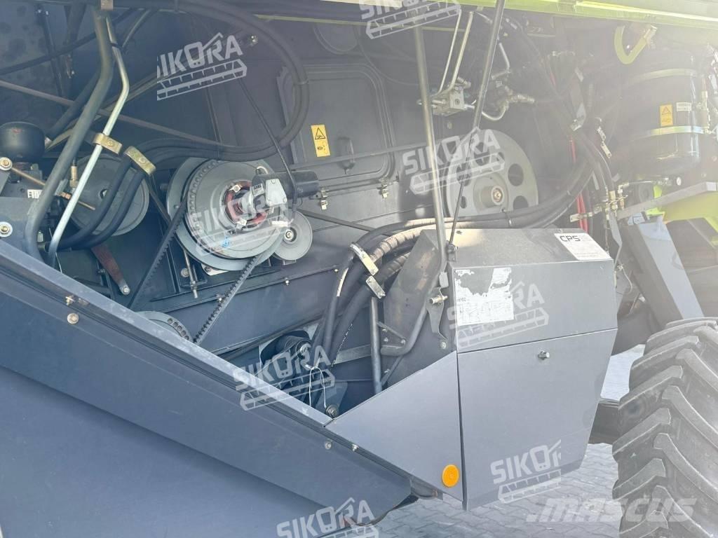 CLAAS Tucano 340 Mietitrebbiatrici