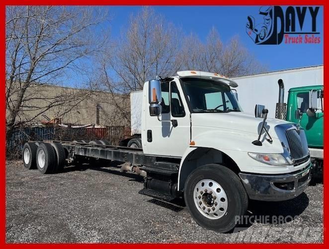 International 4400 Camion con sponde ribaltabili