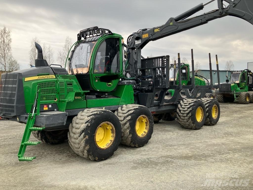 John Deere 1510G Forwarder