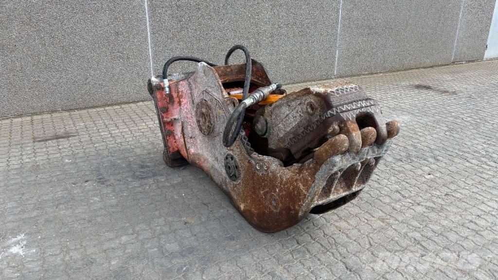 NPK G 18 J Frantumatori da cantiere