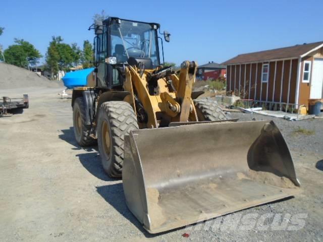 CAT 914M Pale gommate