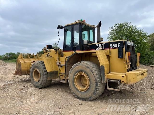 CAT 950 F Pale gommate