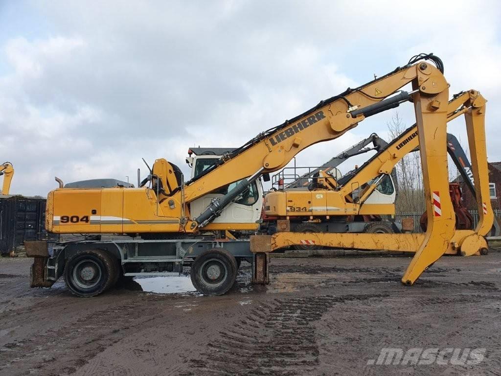 Liebherr A 904 C Movimentazione rifiuti