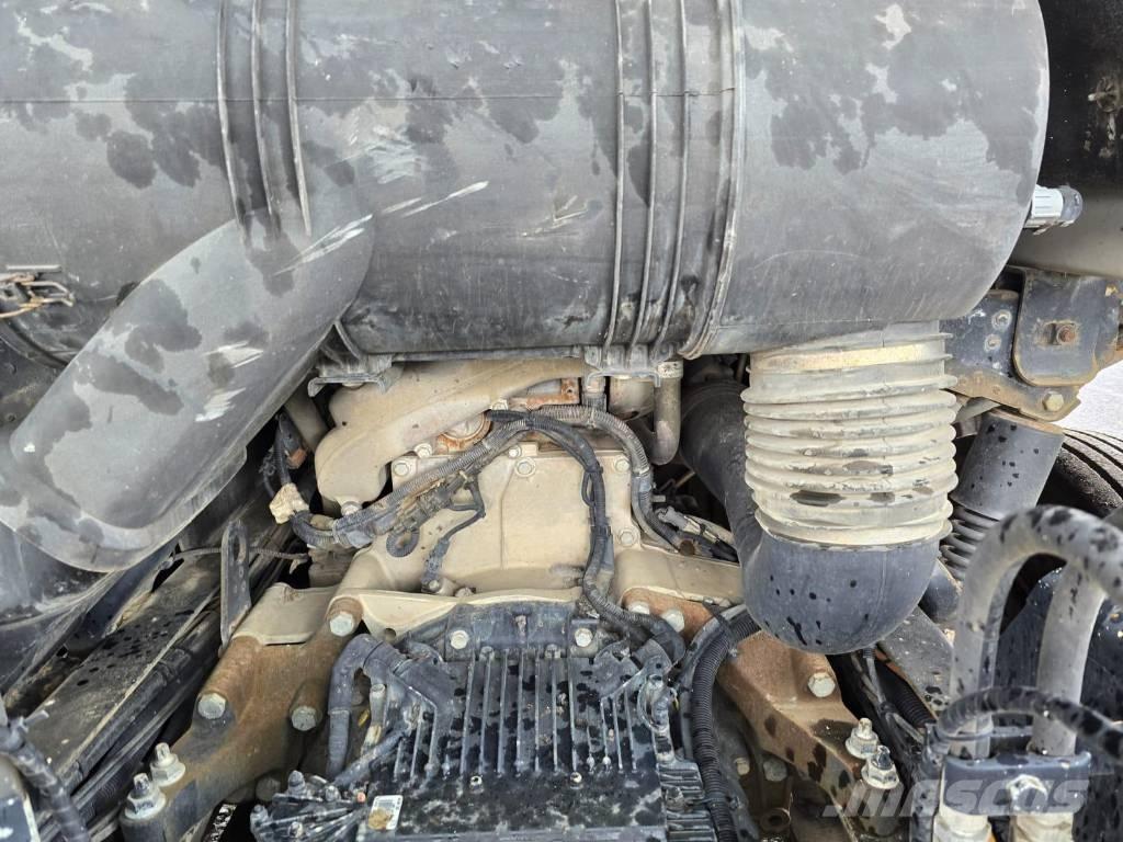 MAN 28.400 Camion con gancio di sollevamento