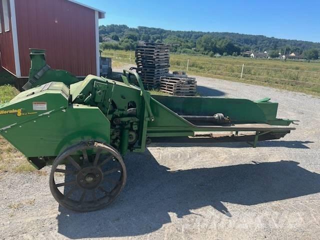 John Deere 3950 Falciatrinciatrici