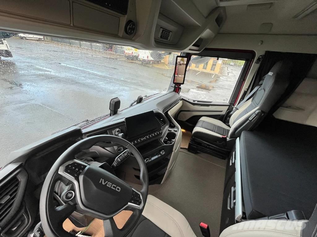 Iveco AS350X50YFS Autocabinati