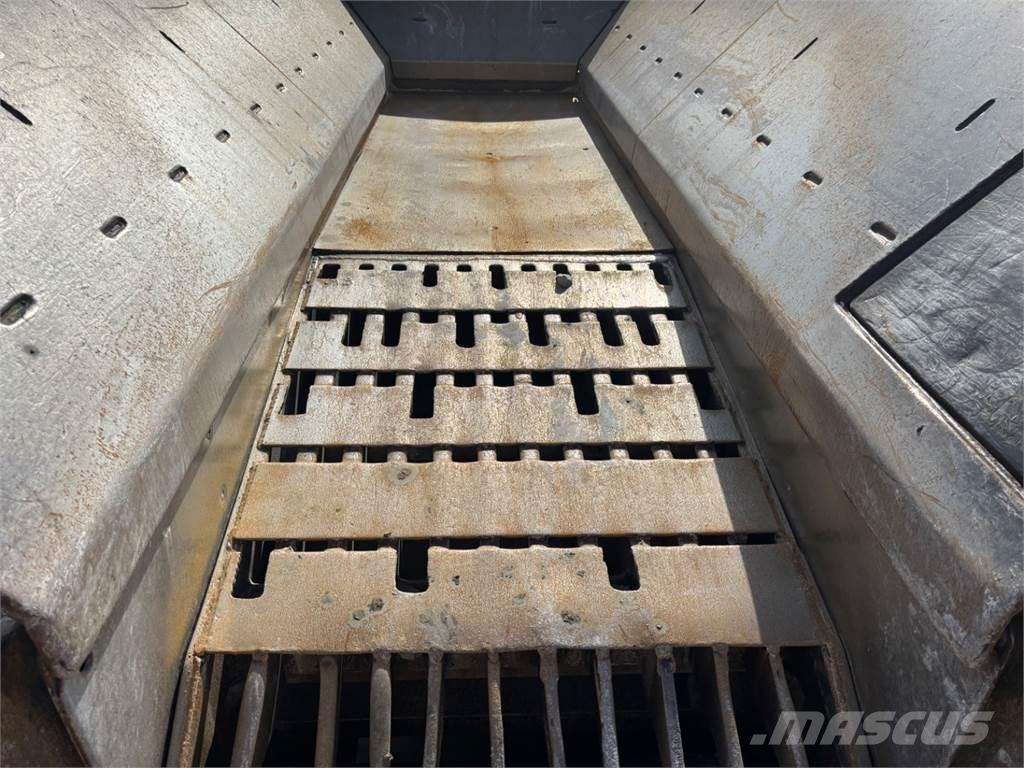 McCloskey J44 Costruzioni - Altro