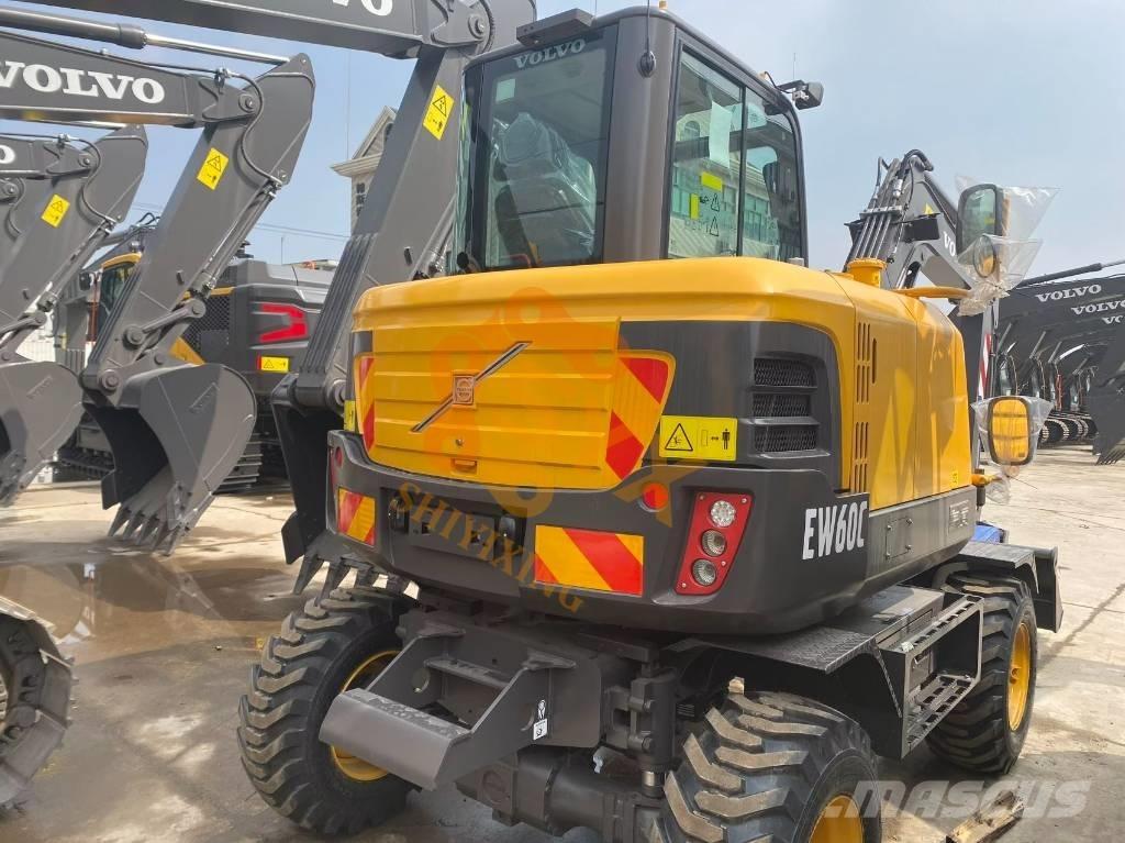 Volvo EW 60w vs Escavatori cingolati