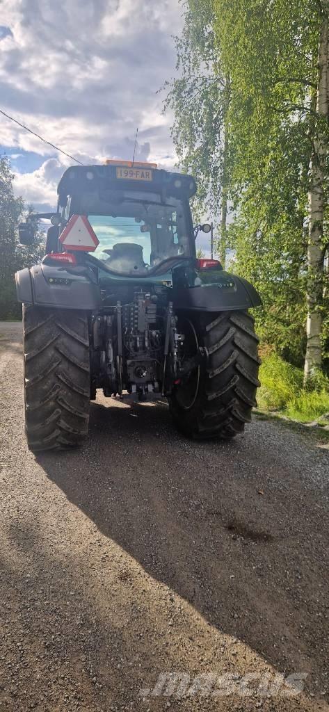 Valtra T194 versu Trattori