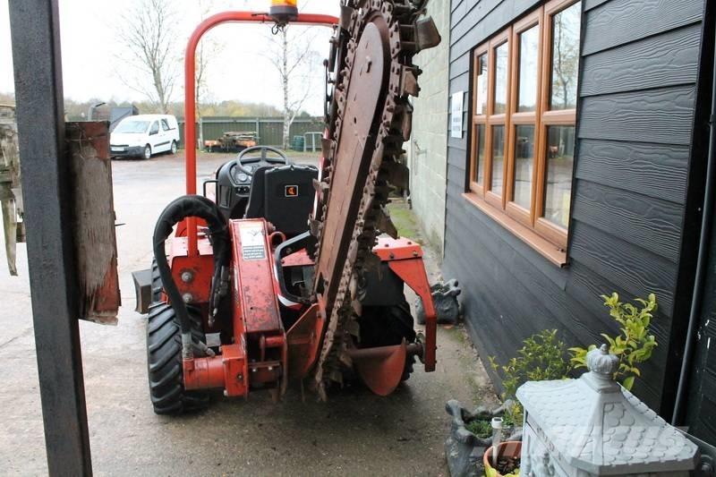 Ditch Witch RT 40 Scavafossi