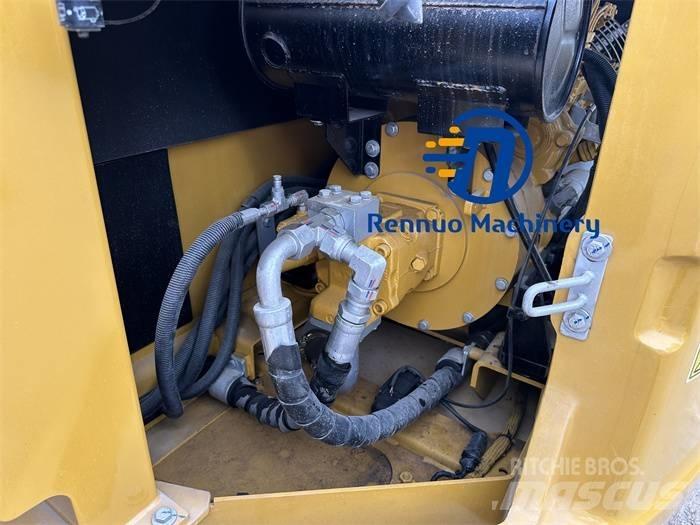 CAT 307E2/E Miniescavatori