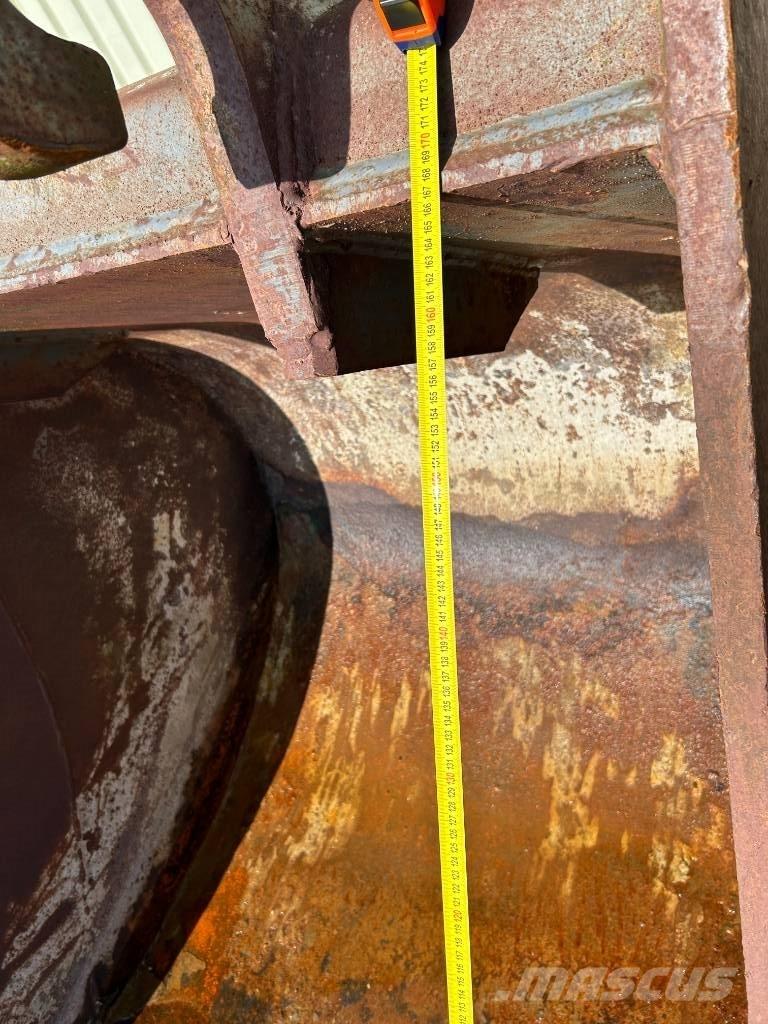  Bak CW 45 130  m Benne