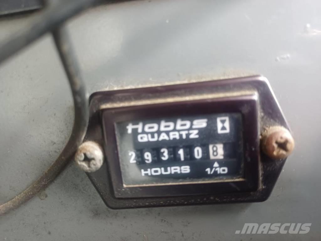 Kobelco CKE 2500 Gru cingolate