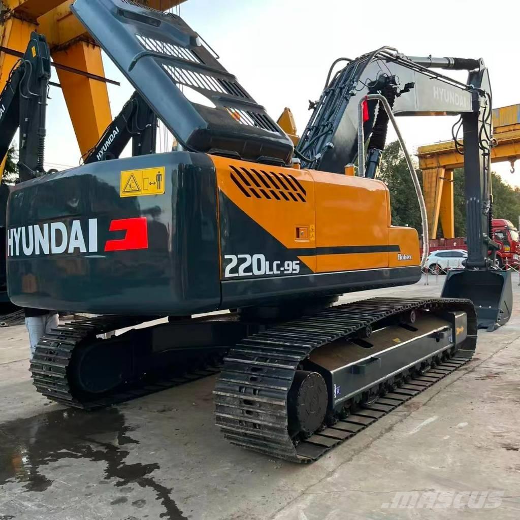 Hyundai R220LC-9S Escavatori medi 7t - 12t