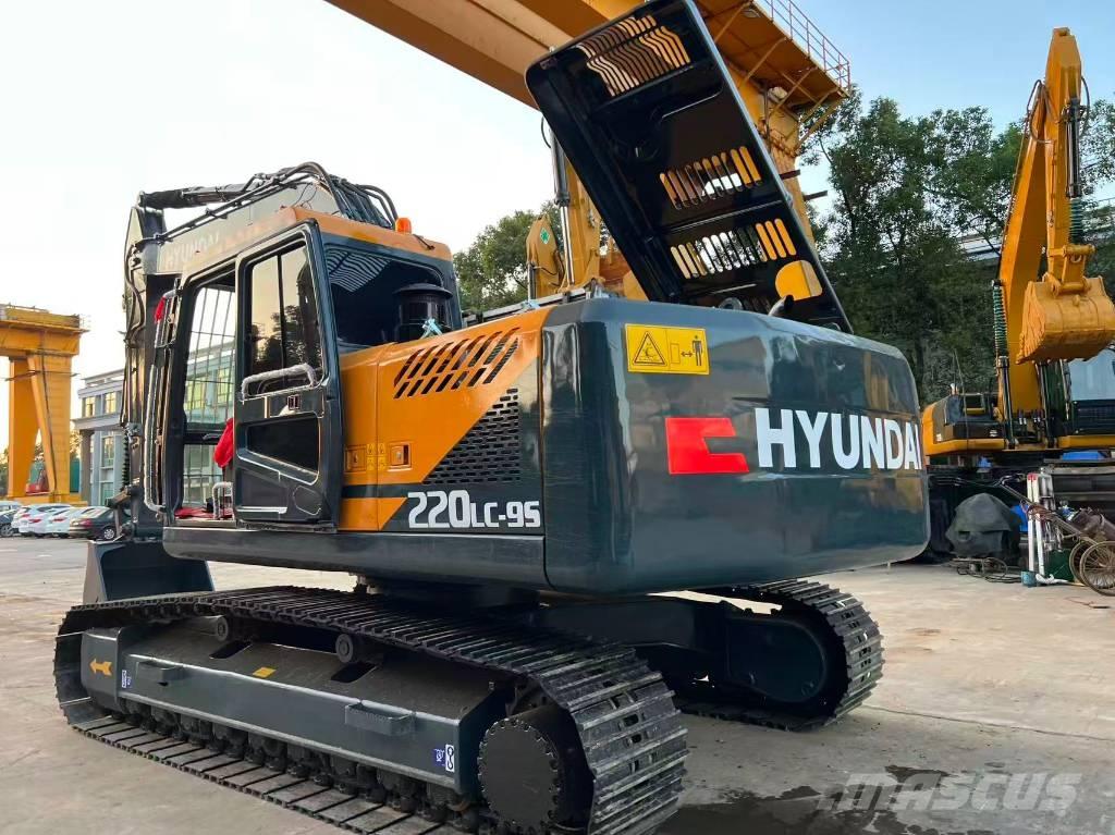 Hyundai R220LC-9S Escavatori medi 7t - 12t
