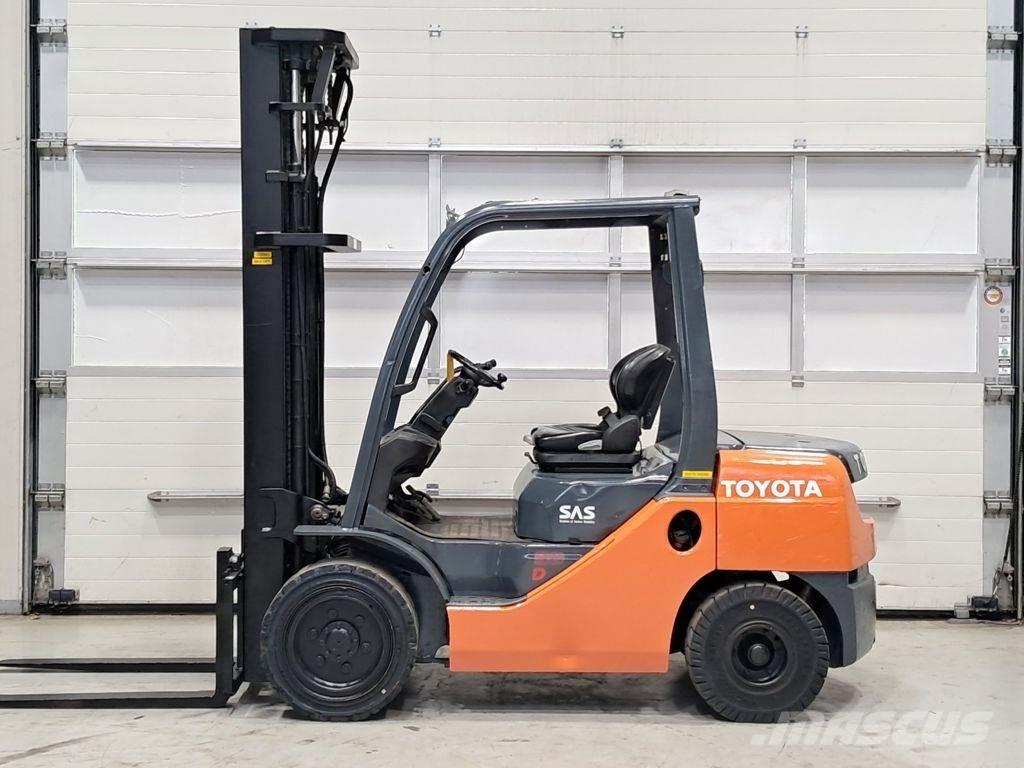 Toyota 02-8FDF30 Carrelli elevatori diesel