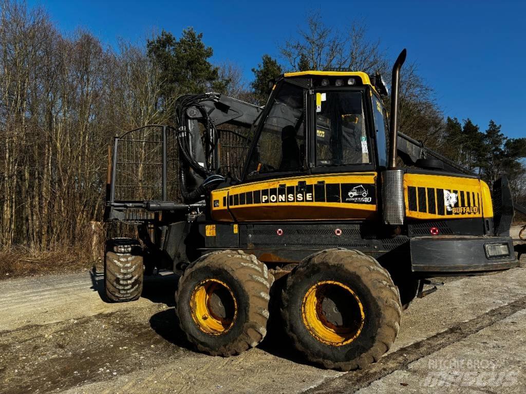 Ponsse Buffalo 8W Forwarder
