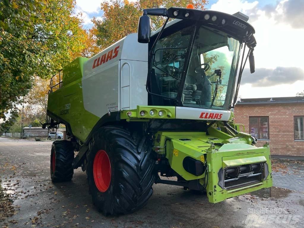 CLAAS 750 Mietitrebbiatrici
