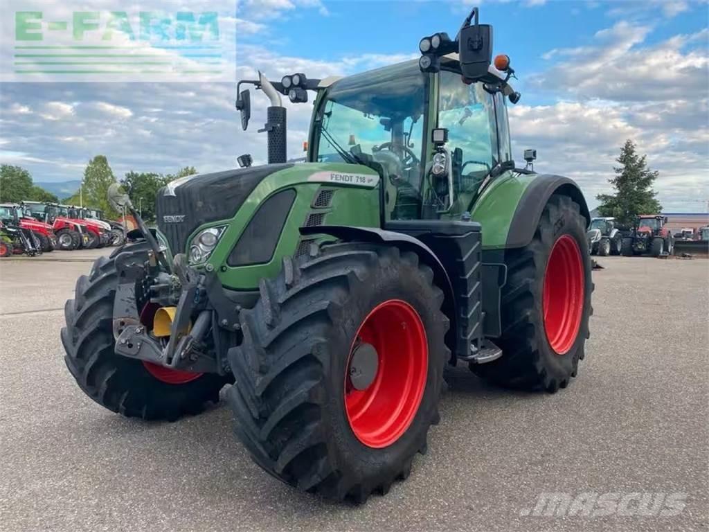 Fendt Vario 718 Trattori