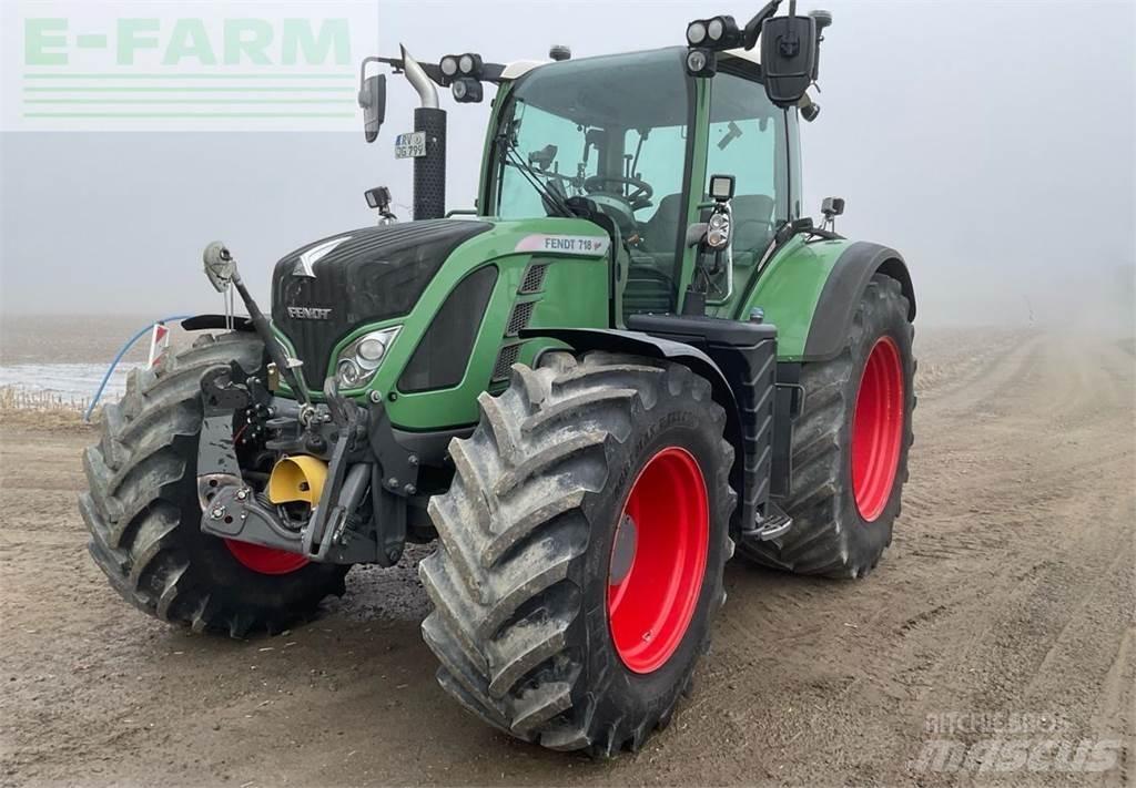 Fendt Vario 718 Trattori