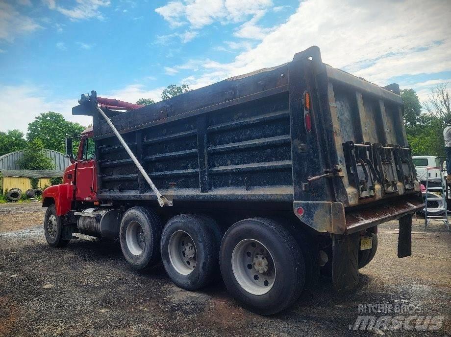 Mack CH613 Camion ribaltabili