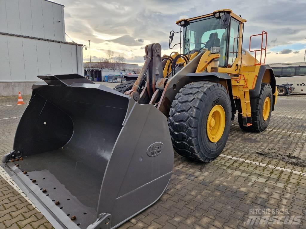 Volvo L 180 H Pale gommate