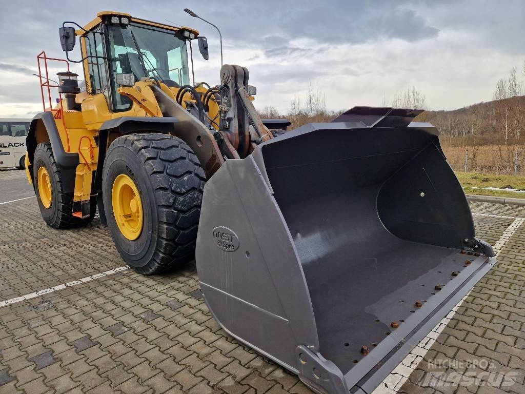 Volvo L 180 H Pale gommate