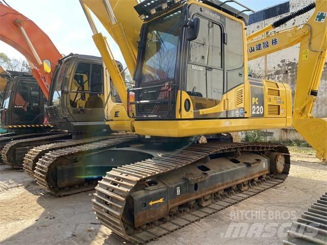 Komatsu PC 220-8 Escavatori cingolati
