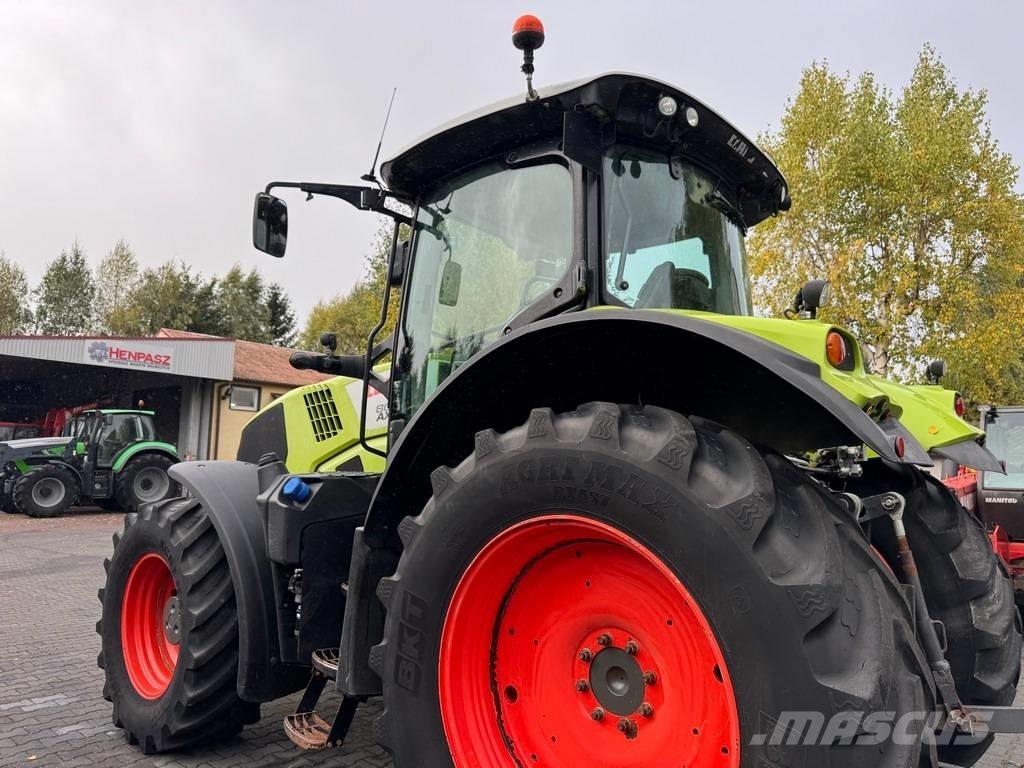 CLAAS AXION 800 CIS Trattori