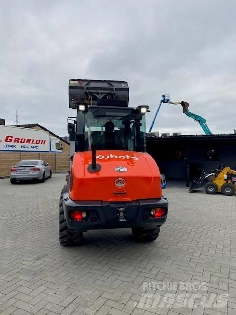 Kubota R 090 Pale gommate
